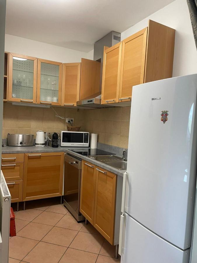 Kis-Celli Apartman Budapeste Exterior foto
